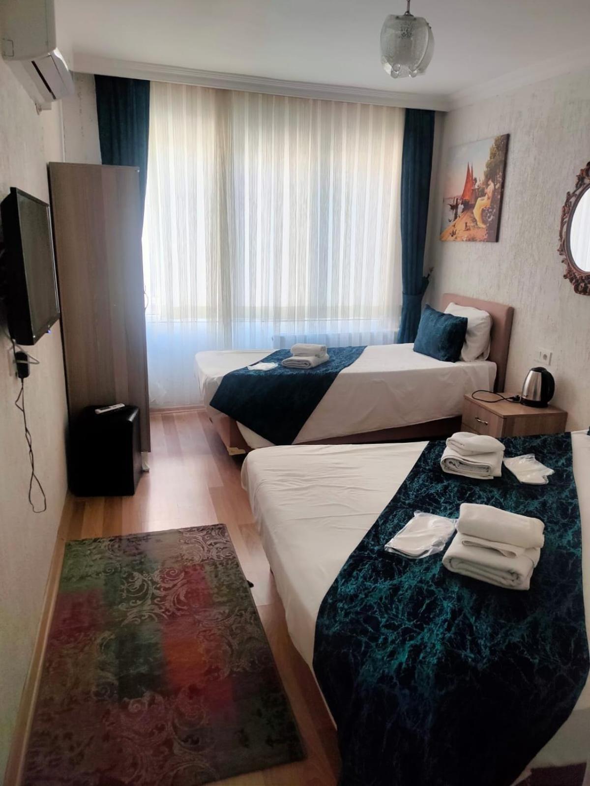 Hotel Estambul Esterno foto