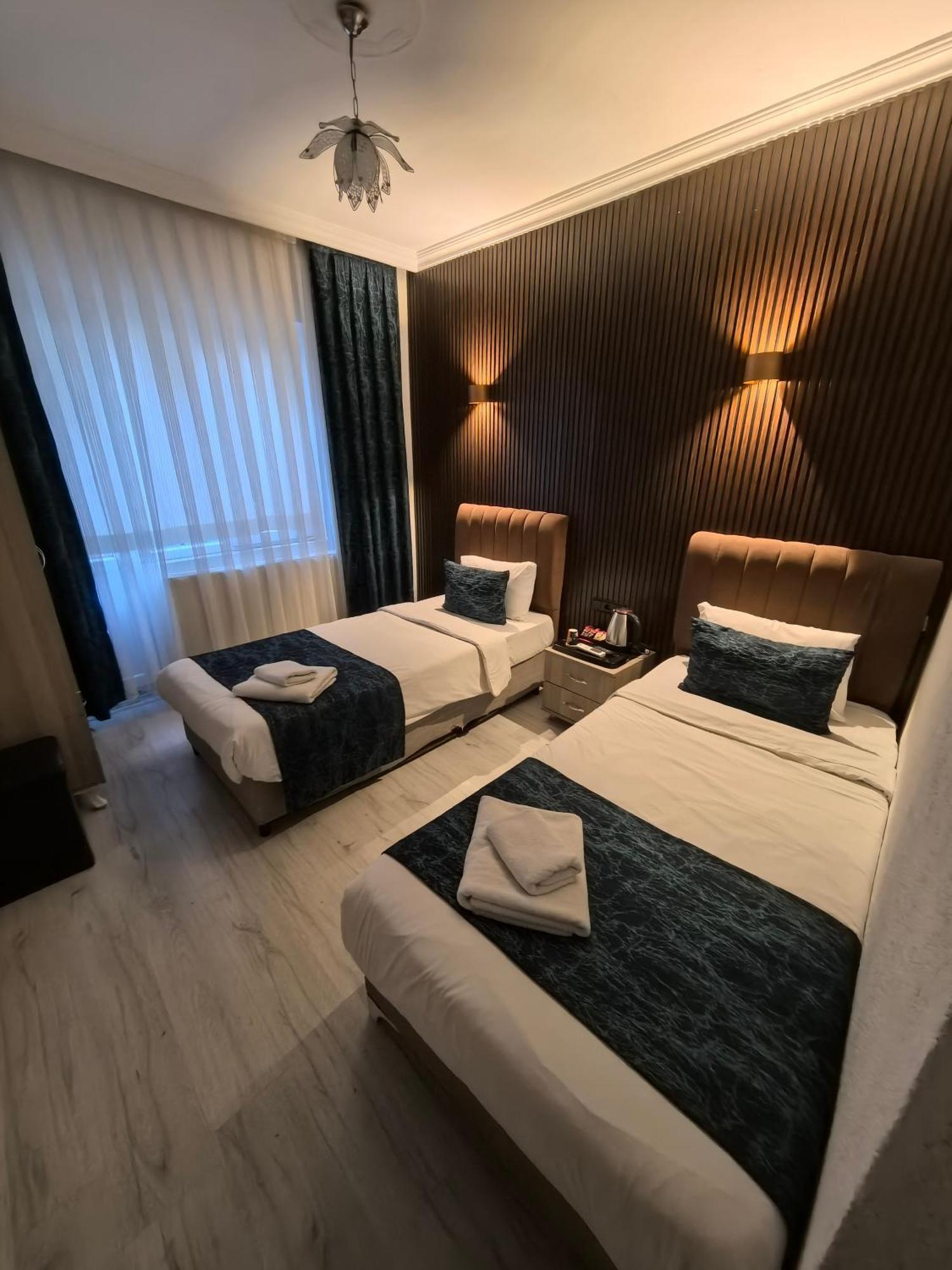 Hotel Estambul Esterno foto